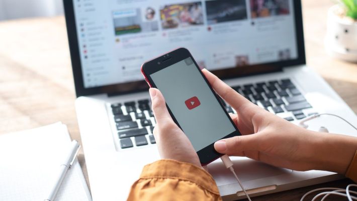 10 ani de YouTube România: mai mult de 12 milioane de români folosesc platforma