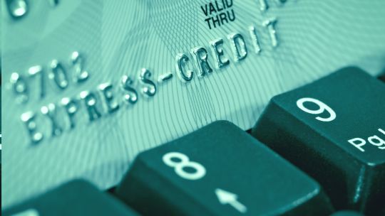 BCR lansează primul card de credit pentru microîntreprinderi 100% online