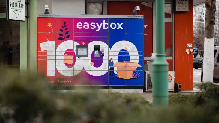 Sameday face front comun cu Symphopay pentru plata cu cardul la easybox