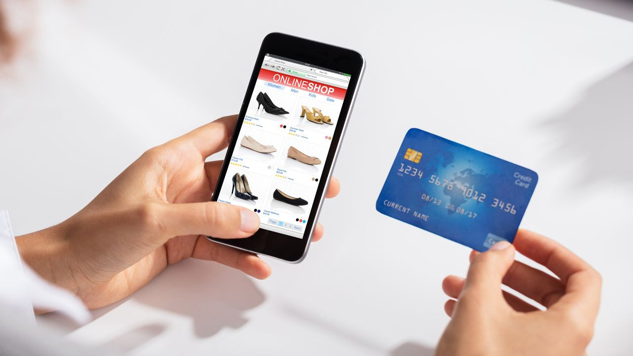 Piața de e-commerce crește cu 20%