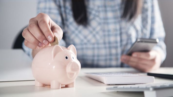 Doar 1 din 10 români are încredere în băncile din România