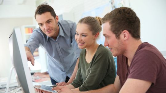 Ce face Edenred Biztro Club, platforma dedicată antreprenorilor și IMM-urilor din România