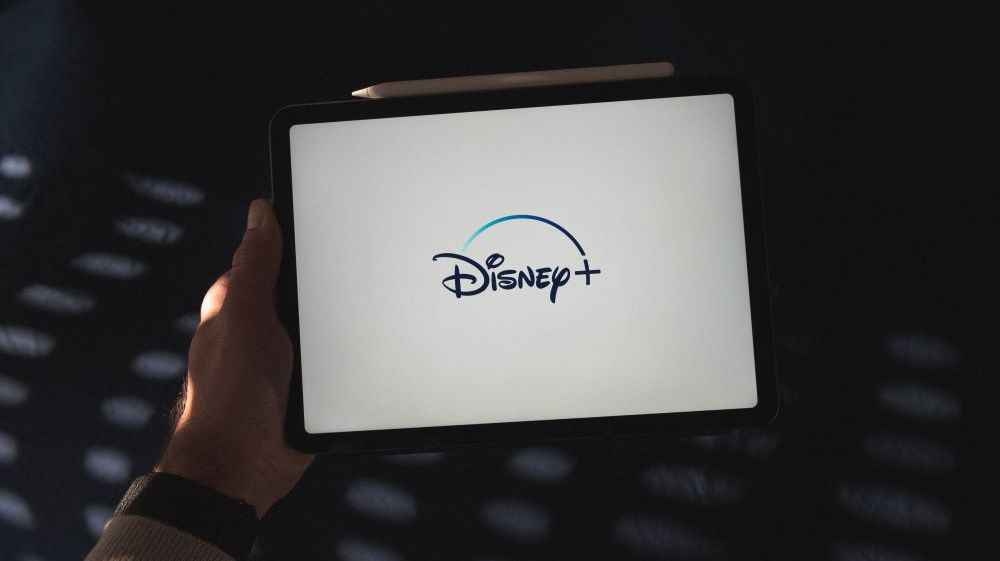 Abonament Disney+ gratuit pentru clienții ING: Banca oferă acces la platforma de streaming în pachetul ING Extra