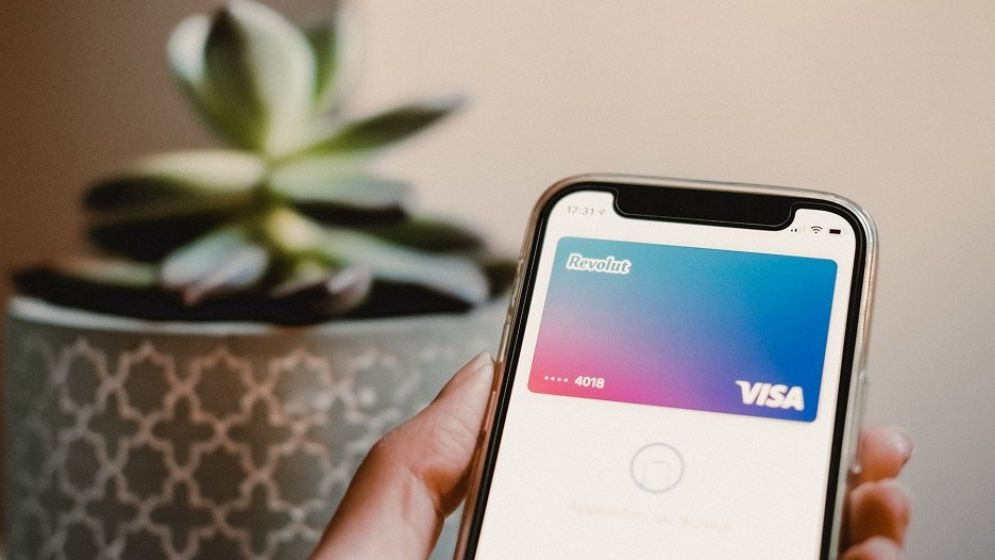 Revolut Pay devine una dintre primele soluții din UE care permite plăți prin agenți AI