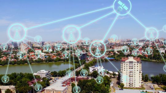 Studiu Vodafone: Obiectivul CE de a avea 100 de orașe inteligente până în 2030 riscă să nu fie atins
