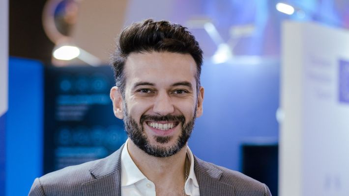 Startup-ul londonez OutThink, fondat de Flavius Pleșu, investiție de 10 milioane de dolari