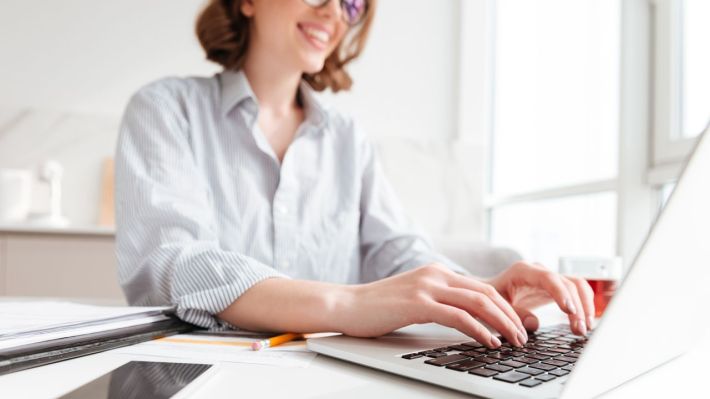 De ce fetele nu aleg informatica în România?