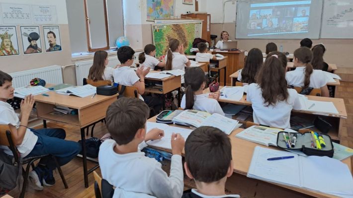 Peste 2.100 de elevi au participat la Olimpiada Micilor Bancheri