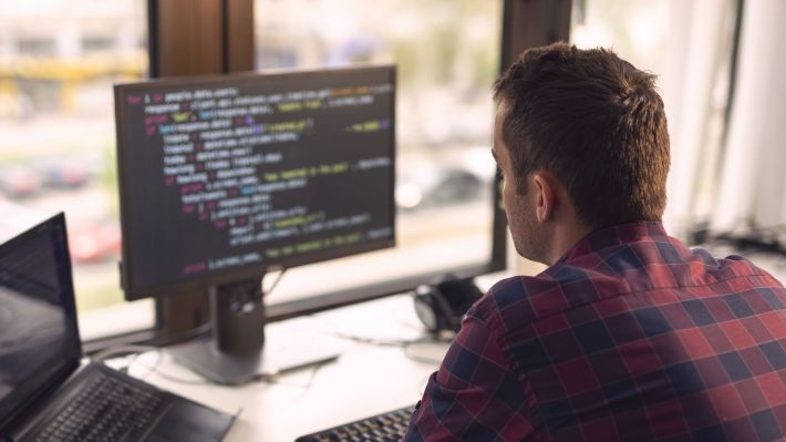 9 din 10 români cred că administrația publică ar fi mai eficientă cu servicii IT românești
