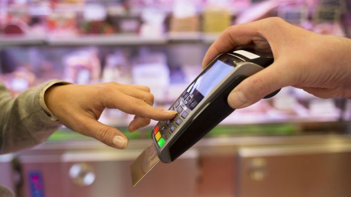 Ce s-ar întâmpla dacă tichetele de masă ar fi înlocuite cu cash?