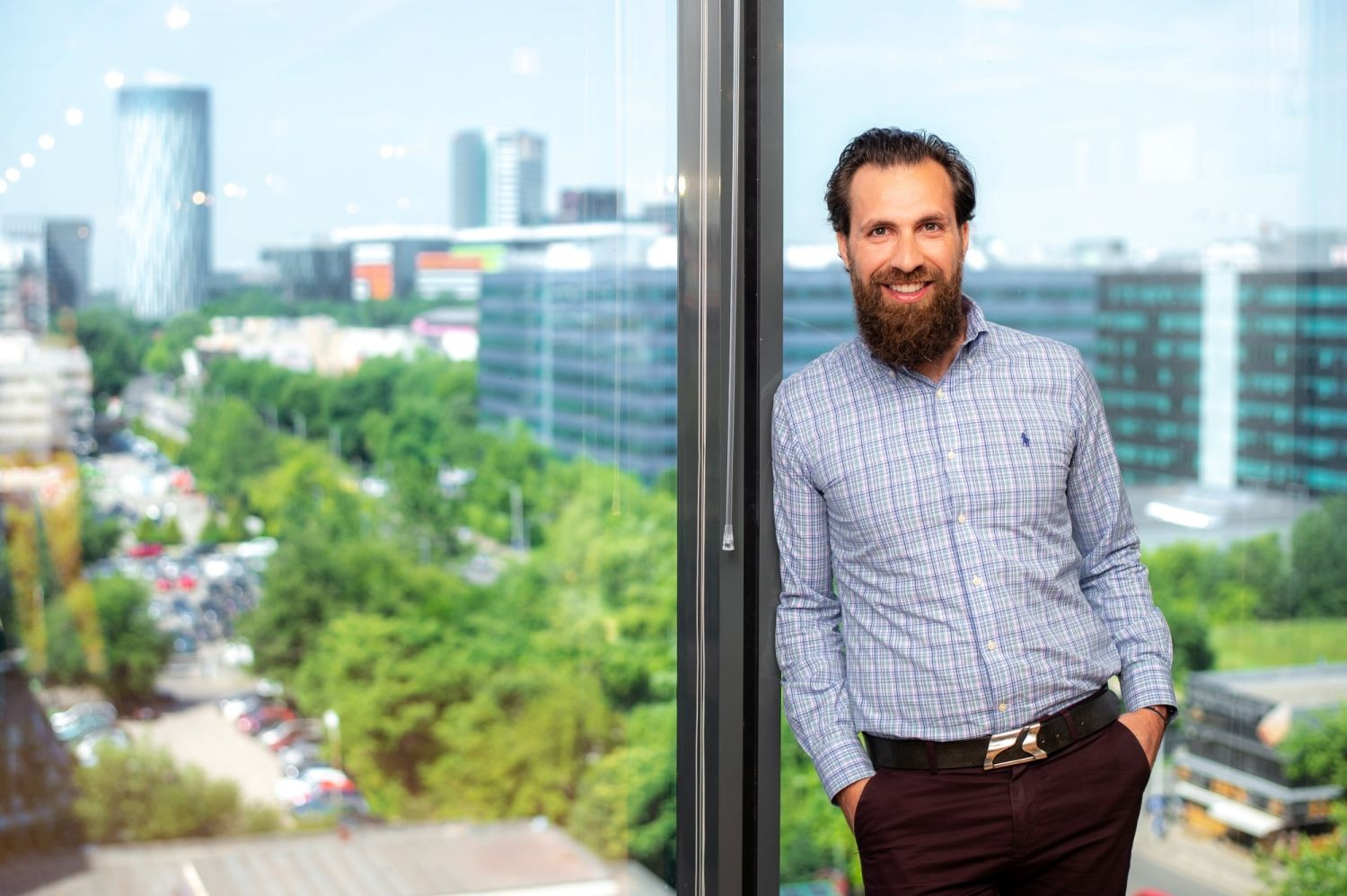 Soluția BNPL de la tbi bank ajunge în Clinicile Dentare Dr. Leahu