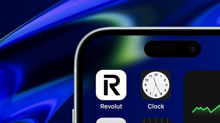 Românii au făcut 14 milioane de transferuri internaționale prin Revolut în 2023