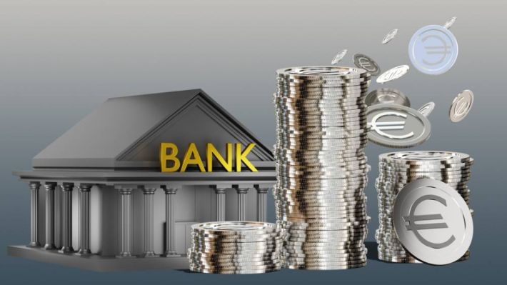 Credit Europe Bank, populară pentru că emite Card Avantaj, își schimbă numele