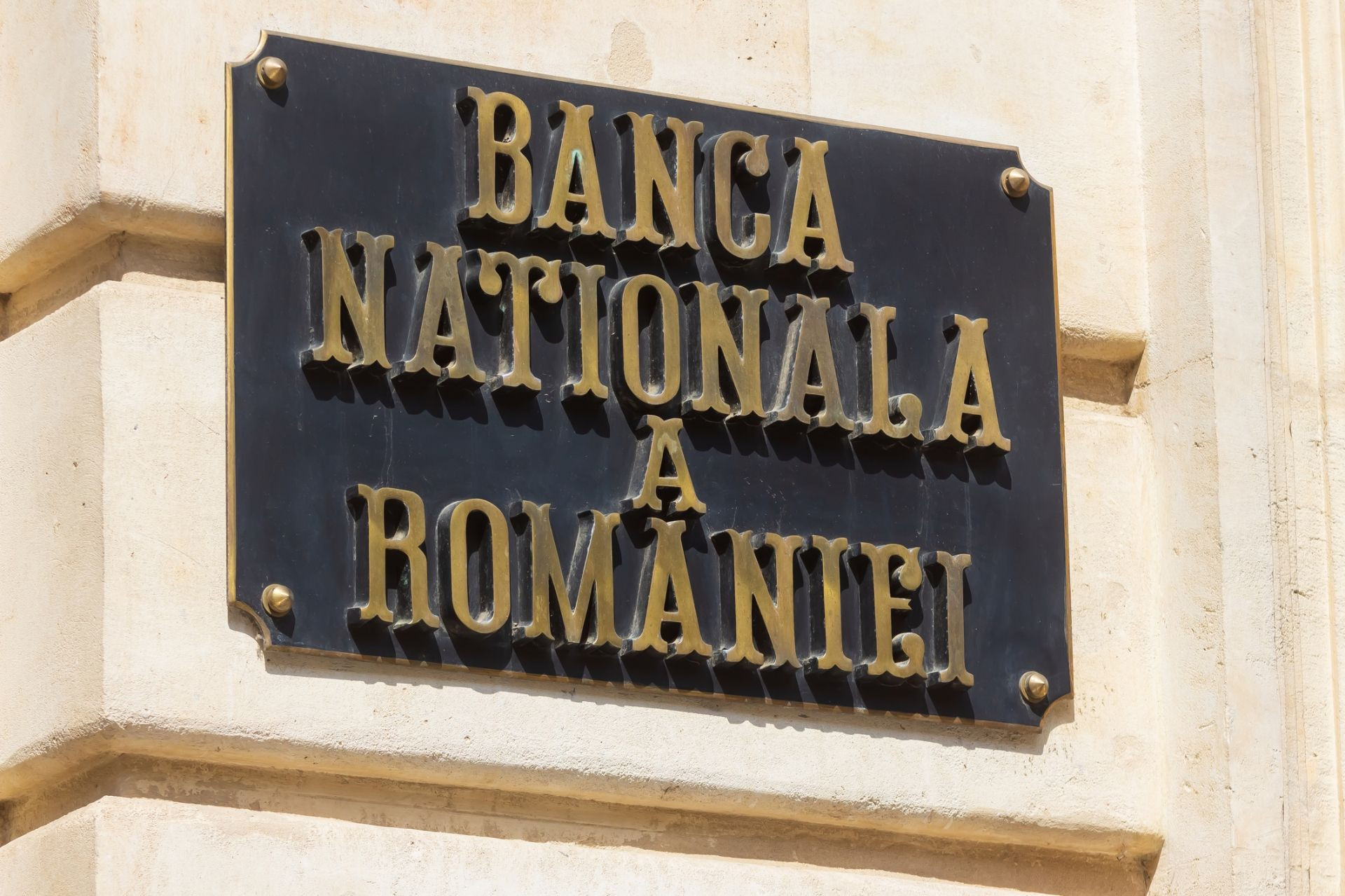 BNR a păstrat dobânda cheie la 7% pe an