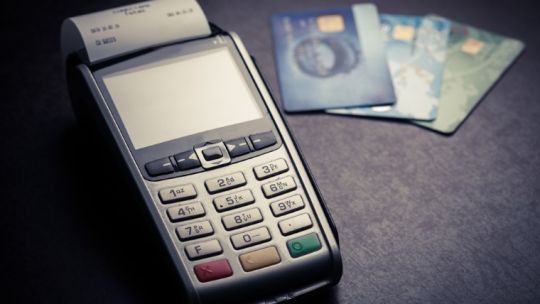 ANALIZA: cum arata piata cardurilor contactless in Romania. In 1-2 ani portofoliile bancilor vor fi complet contactless, iar in 2020 si toate POS-urile