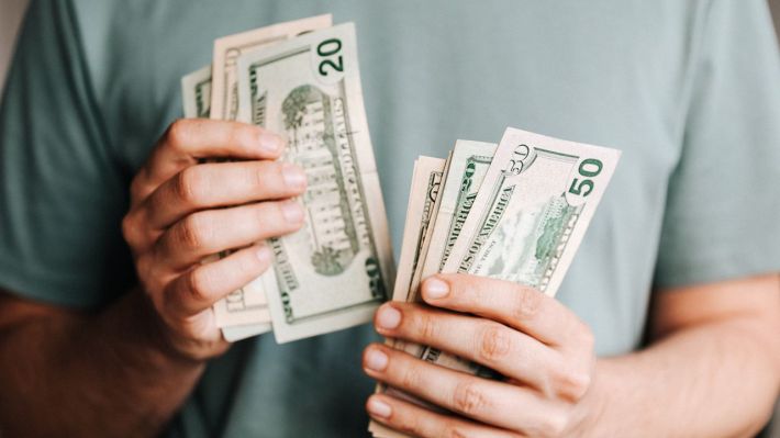 Încrederea în economie creşte uşor, în ciuda temerilor legate de inflaţie