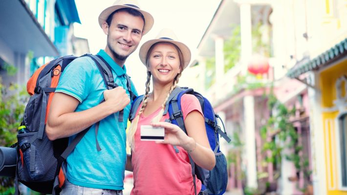 Cum să folosești cardurile de credit în călătorii