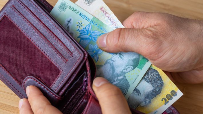 Salariul mediu net, cu 15,7% mai mare decât anul trecut