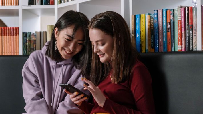 Aproape jumătate din generația Z folosește TikTok și Instagram pentru căutare în loc de Google