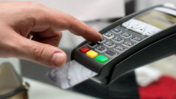 Paște 2023: Ce au cumpărat românii și unde au făcut economii?