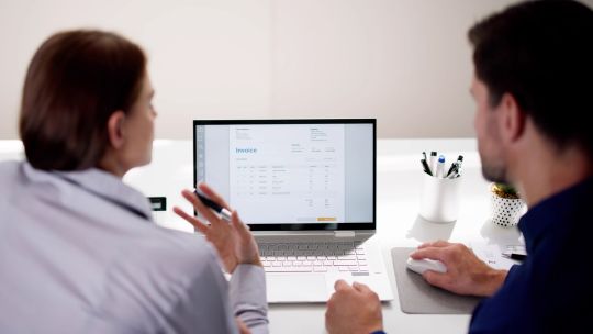 Facturarea online și contabilitatea, facilitățile digitale cele mai apreciate de PFA-urile din România