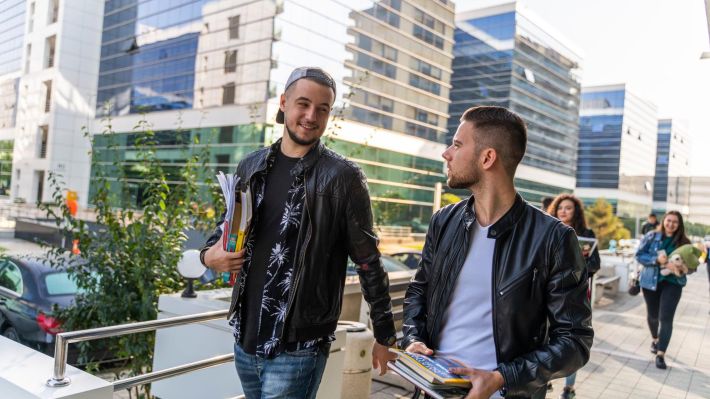 tbi bank, rate fără dobândă pentru studenții cazați în West Gate Studios