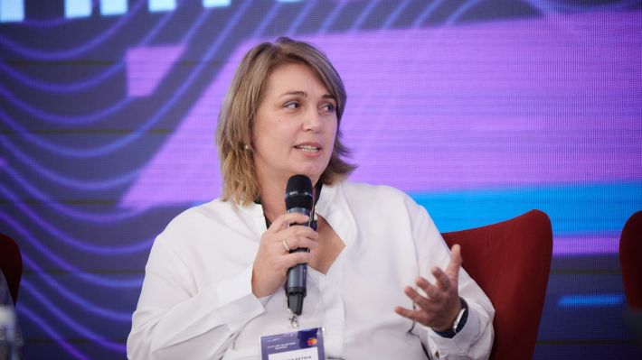 Roxana Petria @ Future Banking Summit: „Ne gândim, în primul rând, la nevoile clienților"
