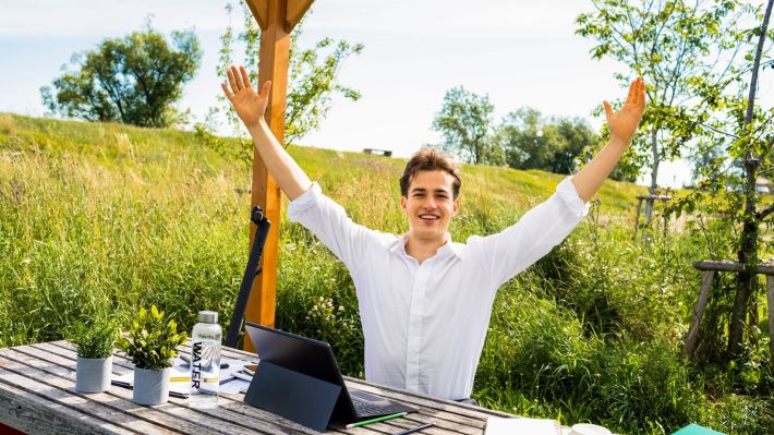 Afacerile cu un singur acționar pot actualiza datele online în ING Business