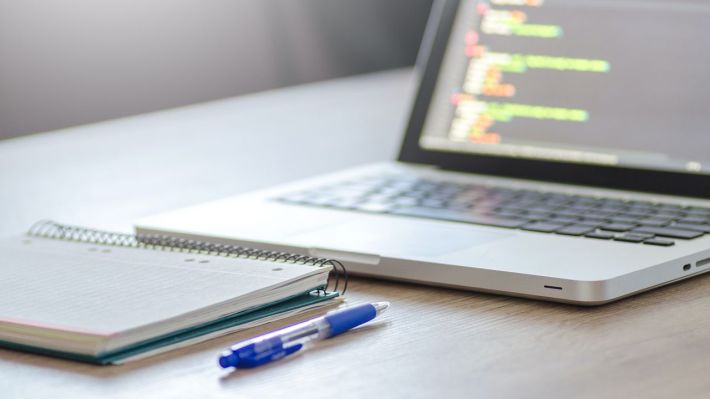 Peste 60% dintre companiile de tehnologie din România preconizează business pe plus în 2023