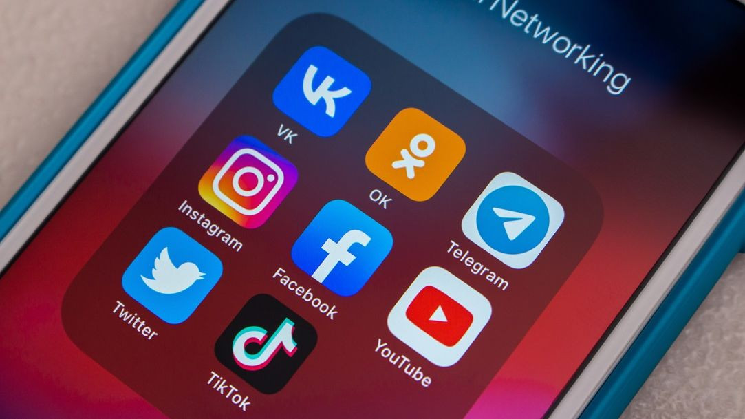 Telegram explodează în topul fraudelor: Escrocii se mută de pe Facebook în chat-uri criptate, unde sunt mai greu de prins