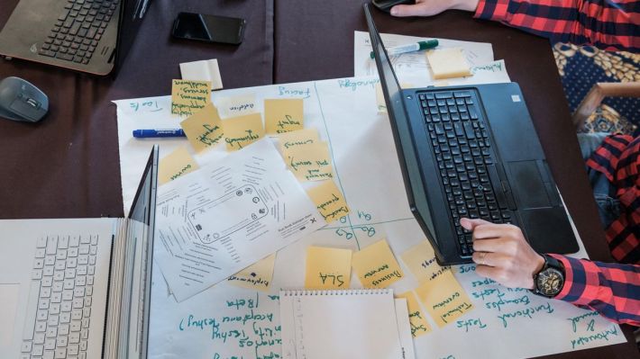 Softlead și Humans in Learning, parteneriat pentru dezvoltarea angajaților din IT