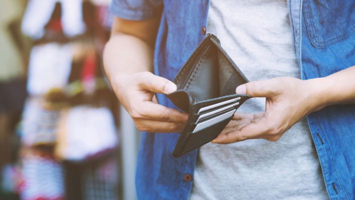 Studiu Erste Group: 64% dintre români au fost afectați de inflație