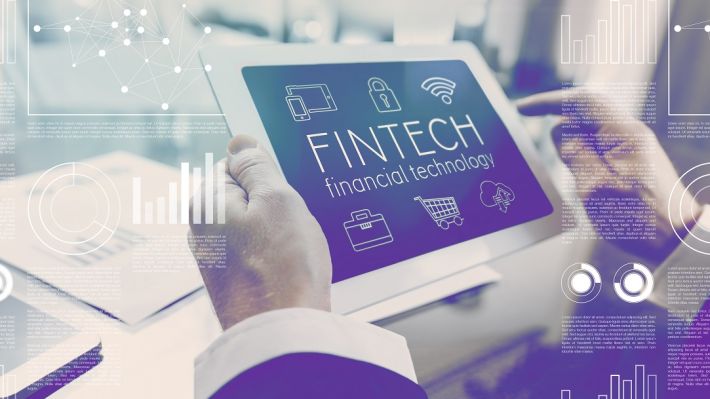 Dincolo de ”noi vs. ei”. Cum sprijină parteneriatul dintre bănci și fintech-uri societatea