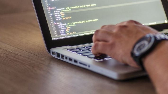 Softone, investiție strategică în Global Sustain, o companie grecească, lider în industria ESG