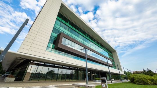 Profit de 38 de milioane de euro pentru Alpha Bank în 2023