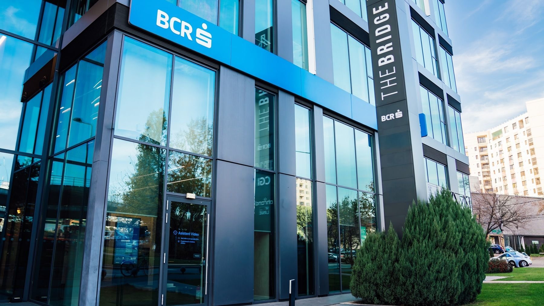 Profitul BCR scade cu 18,9%, dar banca rămâne puternică pe ipotecare: 1 din 3 români care au luat un credit pentru locuință au ales BCR