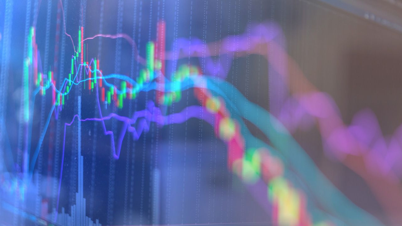 XTB lansează în România acţiunile fracţionate