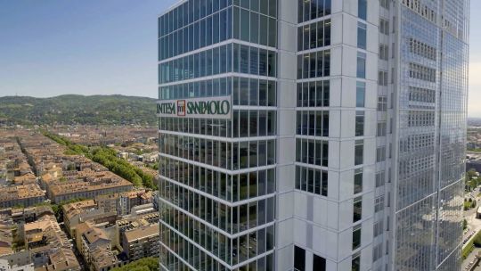 Italienii de la Intesa au cumpărat bitcoin în valoare de 1 milion de euro, dar CEO-ul spune că banca nu vrea să devină un jucător în industria cripto