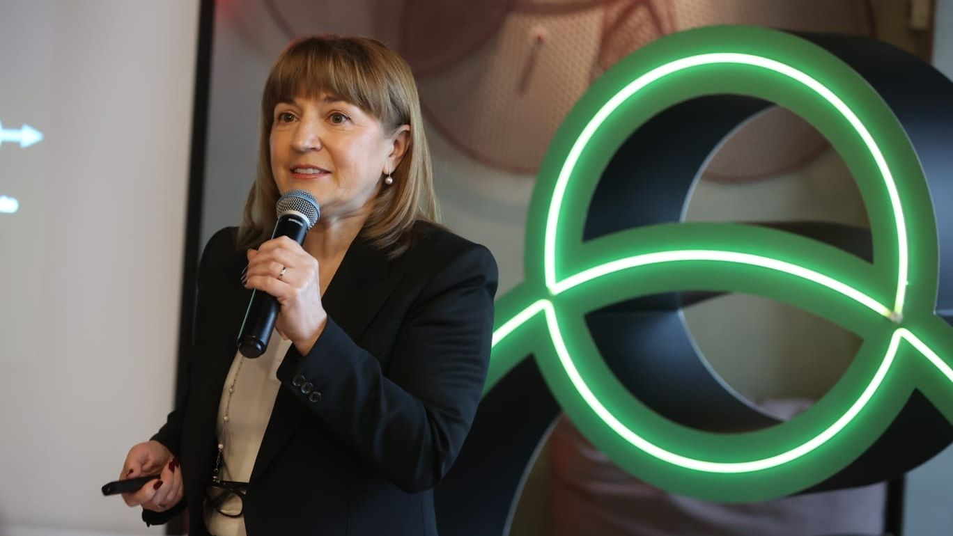 Salt Bank vrea să joace în liga băncilor mari: A ajuns la active de 2 miliarde de lei, va plăti noile impozite ale băncilor și spune că este aici „să rămână”