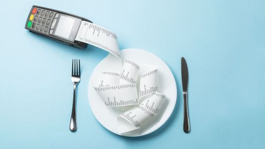 România are cea mai ridicată inflație din Uniunea Europeană. A devenit țara noastră una cu prețuri de Occident?