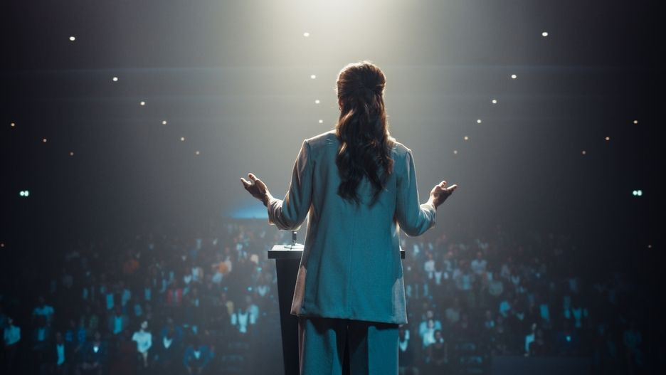 Ne aflăm în „epoca de aur” a femeilor de carieră? Ce spun unele dintre cele mai importante femei din bankingul românesc