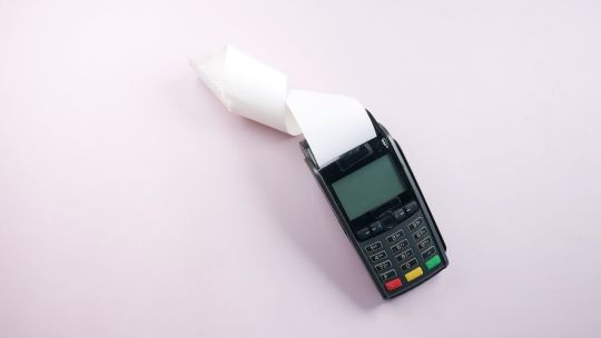 BRD și Sameday au lansat o soluție de plată pentru POS-urile de tip neasistat