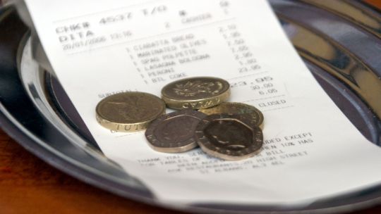 Bacșișul poate fi trecut pe nota de plată, de la 1 ianuarie 2023