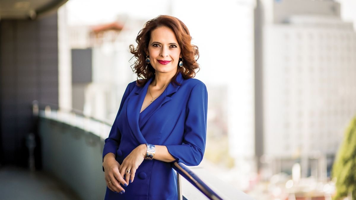 După plecarea CEO-ului, Intesa Sanpaolo Bank România își aduce un nou CFO. Mara Cristea schimbă banca, dar rămâne în zona acționariatului italian