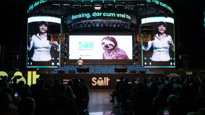 Salt Bank vine cu o nouă strategie de atragere a clienților noi: cei care recomandă banca primesc cashback