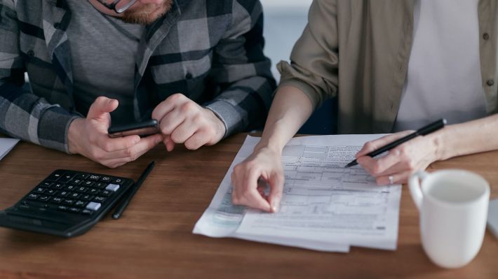 Când dispare factura pe hârtie?