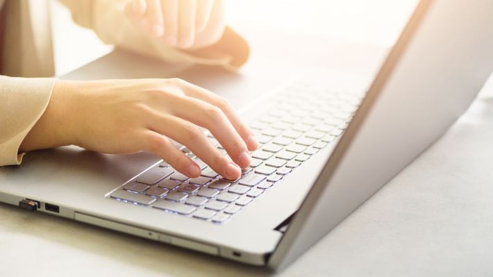 Libra Internet Bank: înființare de start-upuri și cont bancar pentru companii, în aceeași platformă digitală