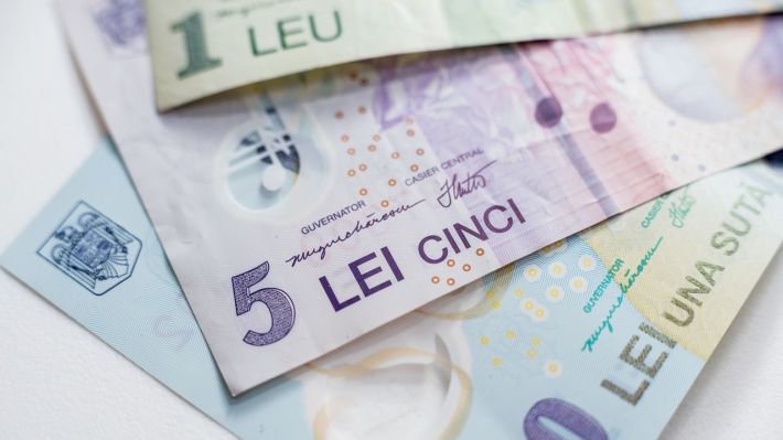 FMI prognozează o încetinire a economiei româneşti şi o inflaţie de peste 10% în 2023