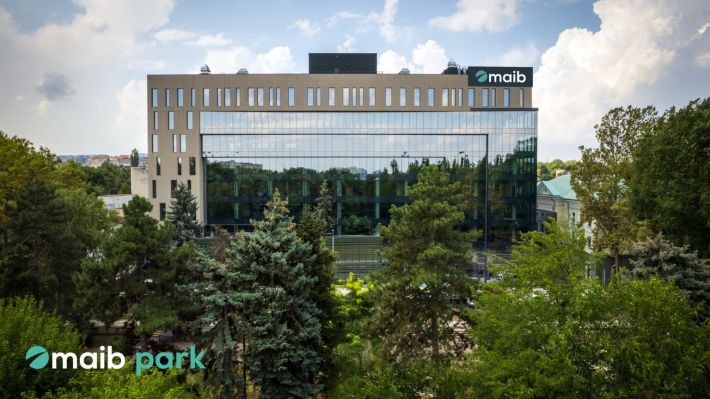 Maib, cea mai mare bancă din Republica Moldova, intră în România