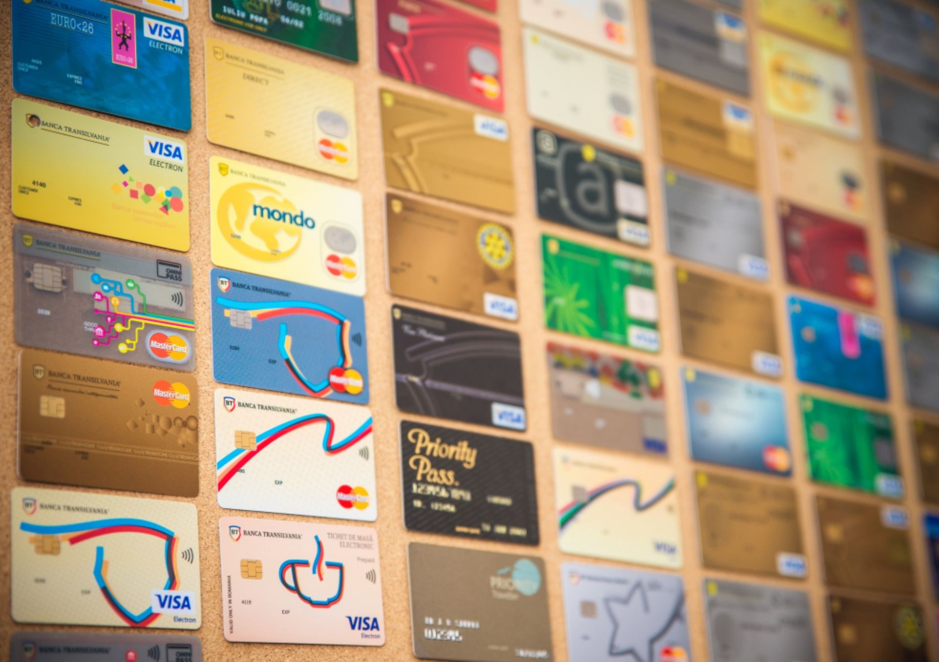 BT a depășit 6 milioane de carduri